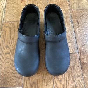 Dansko Professional Black Oiled Clogs, Size 46